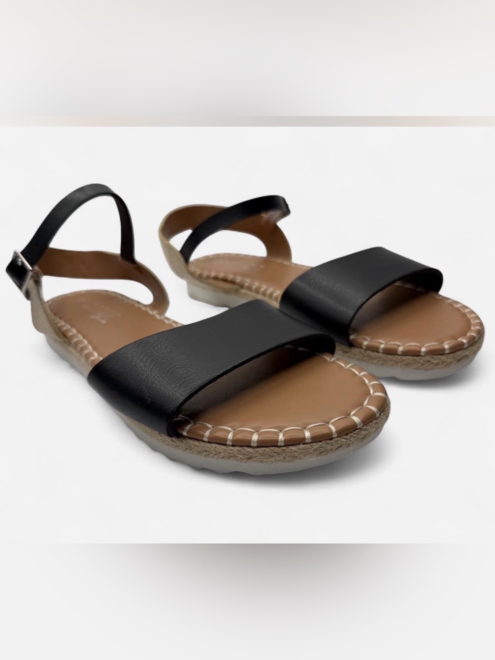Rouge Helium Leather Strap Women’s Sandals size US 8